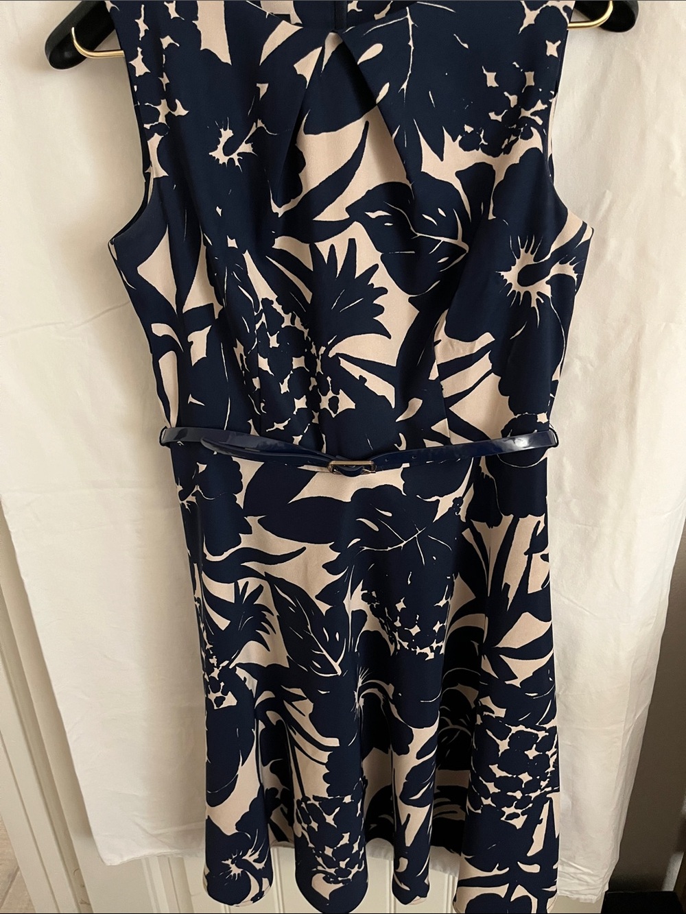 I.N. Studio Woman’s Size 12 Sleeveless Navy/Tan Floral Print Dress Size 12